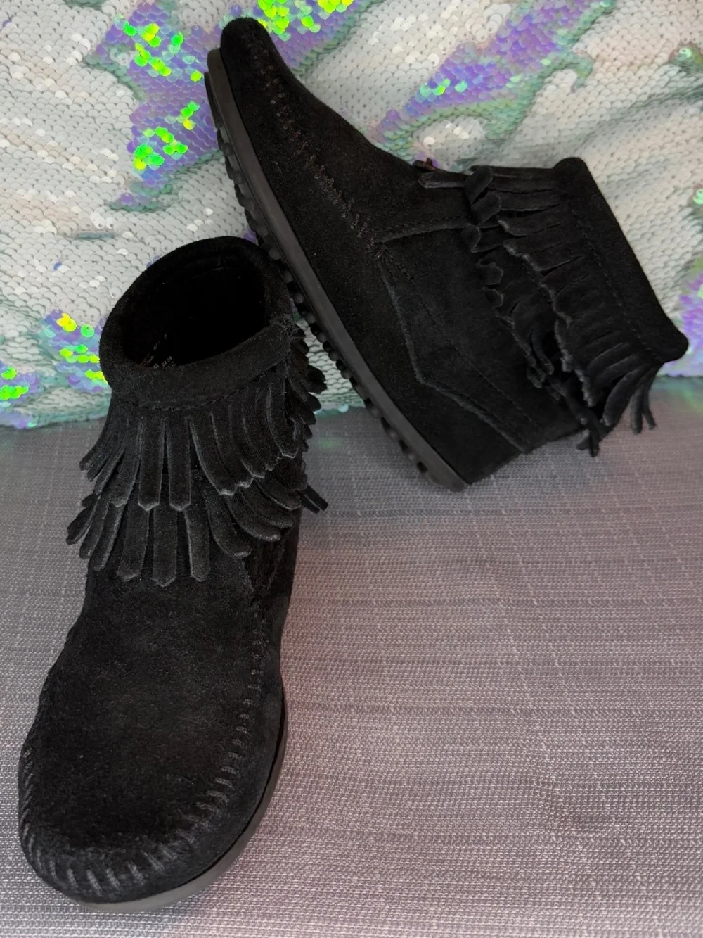 Minnetonka Black Double Fringe Side Zip Boot (Little Girls Size 13)